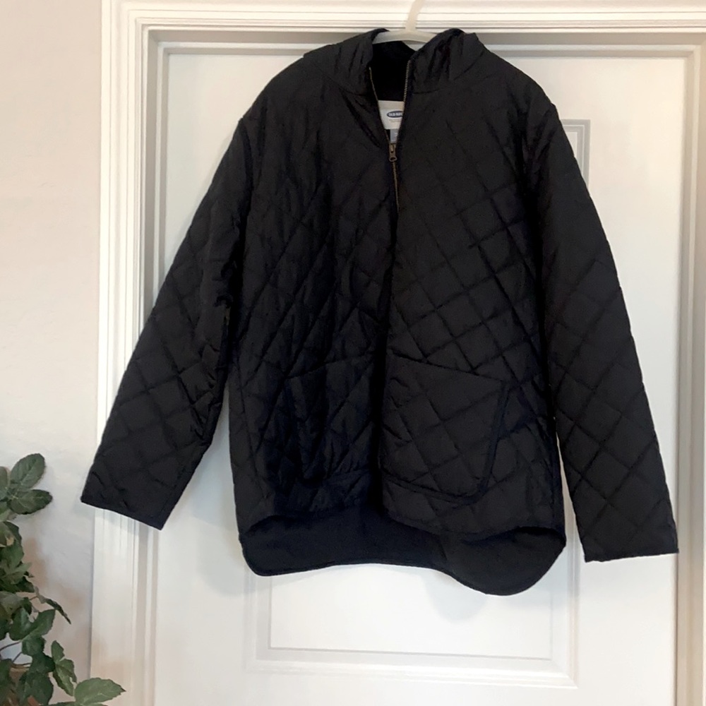 🌀🌀Old Navy quilted puffer jacket with hood!
